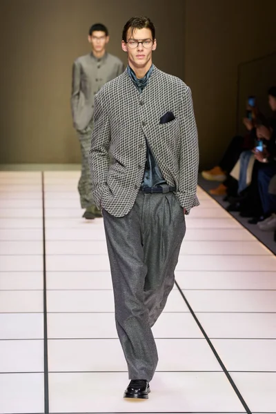 Look 2